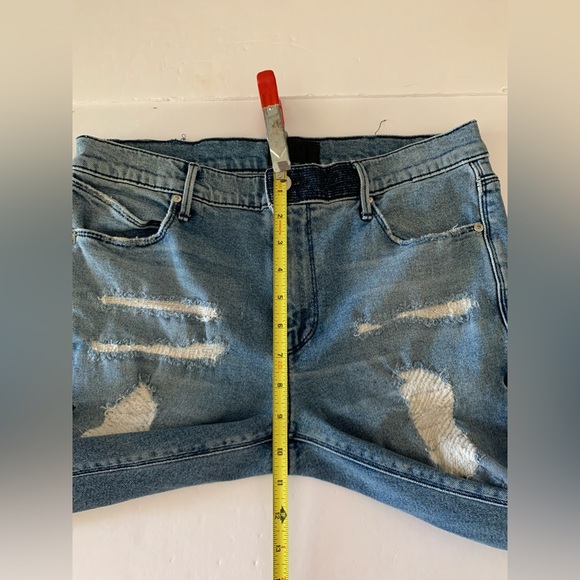 RtA Bryant Skinny Fit Distressed Jeans Men’s Size 32 Medium Blue Wash Denim - Picture 9 of 11